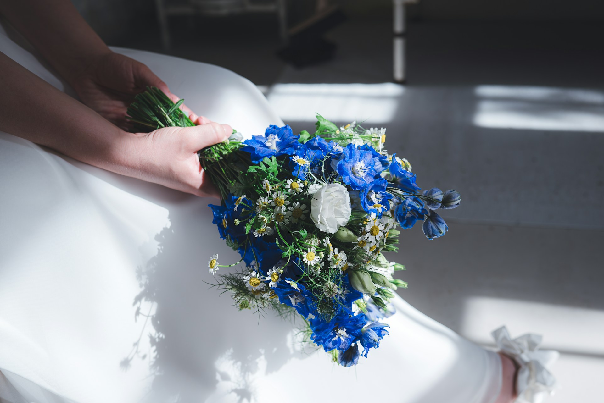 Синий букет на свадьбу - фото